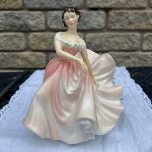 RARE: Royal Doulton's 'The Polka'